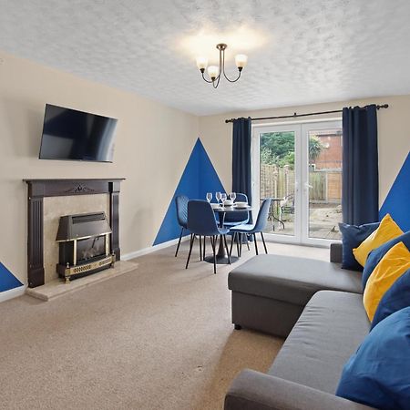 נוטינגהאם Luxurious 2-Bedroom Haven In Vibrant Robinhood: Ideal For Business Or Leisure Stay מראה חיצוני תמונה