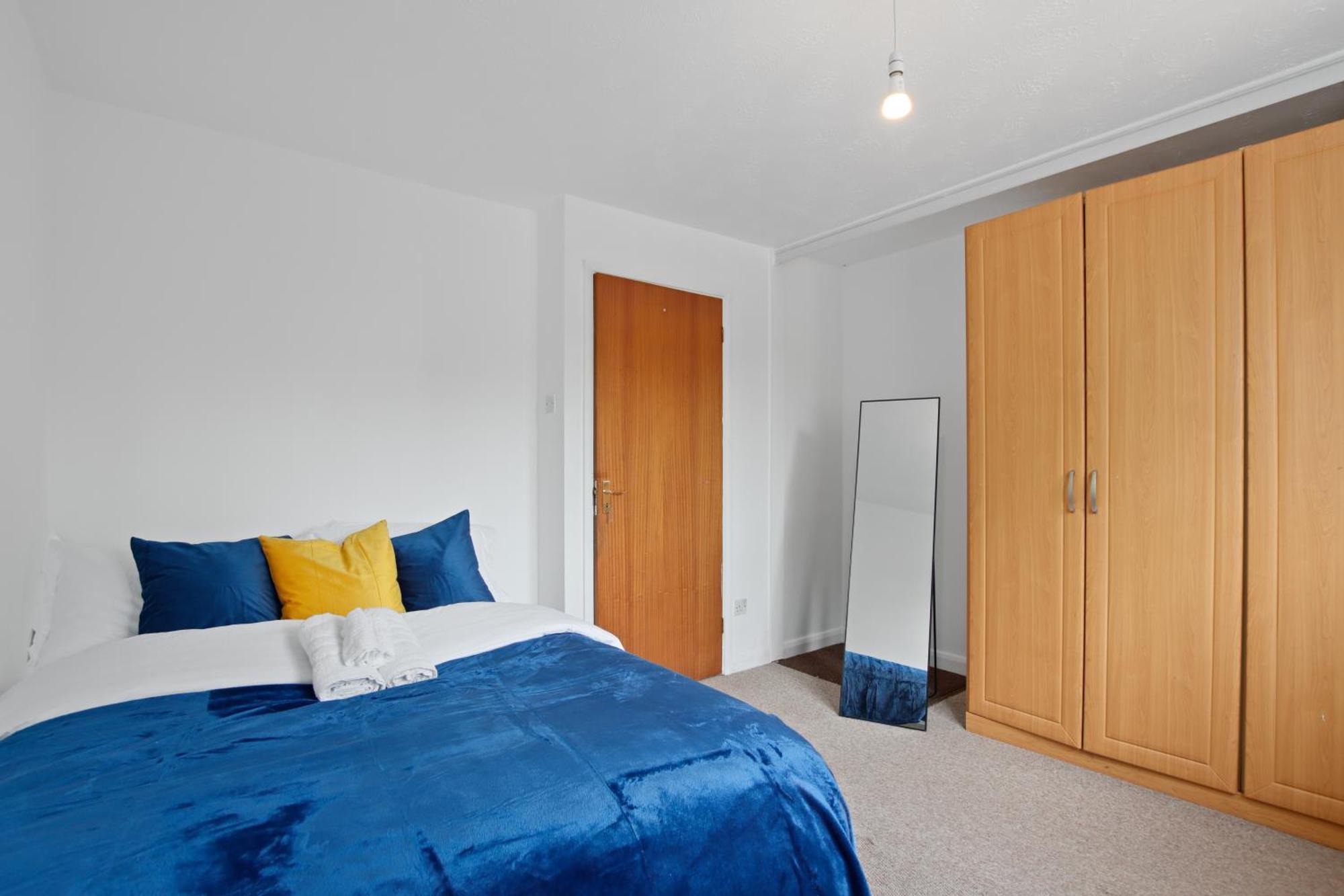 נוטינגהאם Luxurious 2-Bedroom Haven In Vibrant Robinhood: Ideal For Business Or Leisure Stay מראה חיצוני תמונה